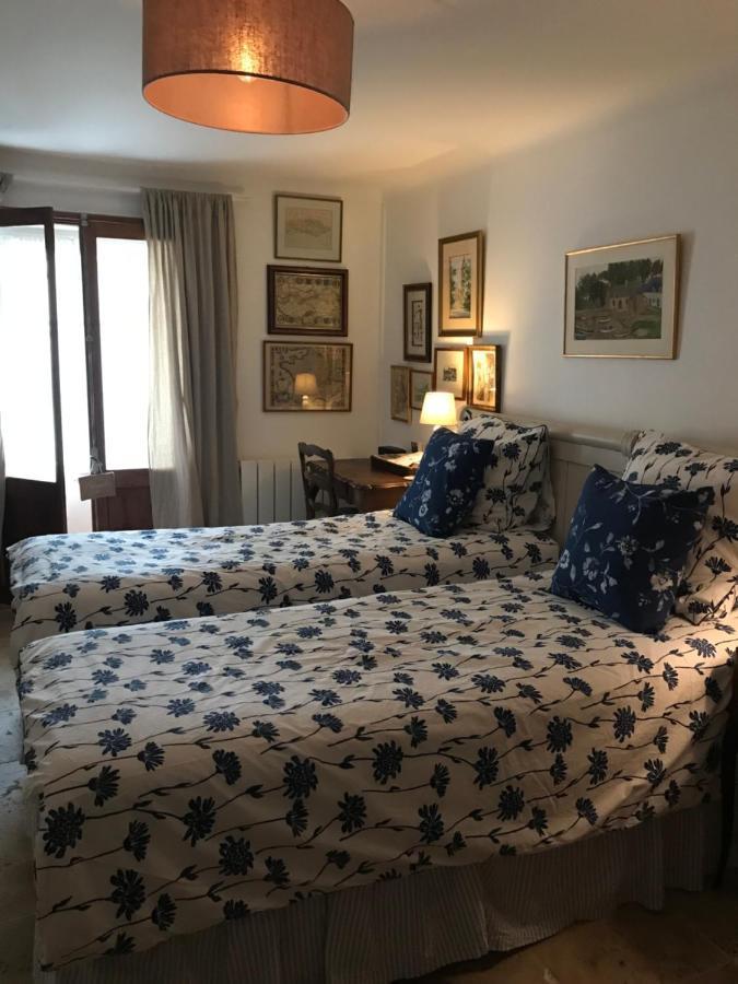 Fontevraud Maison De Ville Bnb Kültér fotó